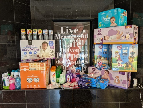 https://helpingmamas.org/