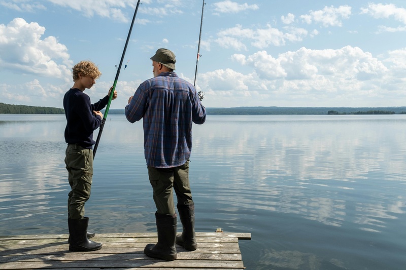 3 Reasons You Should Give Experiences Over Cash Gifts to Your Family